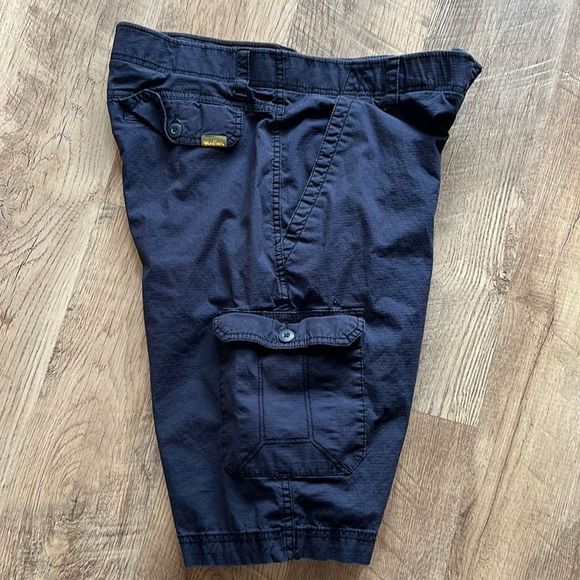 Men’s Cargo shorts - Picture 1 of 4